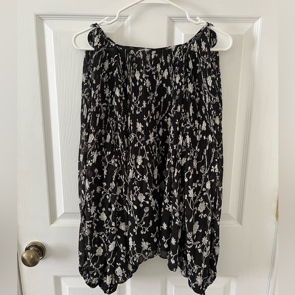 Cato Floral Black and White Puff Blouse